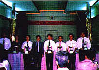 8004-5.jpg (15206 bytes)