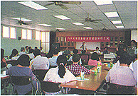 8306-4f.jpg (40055 bytes)