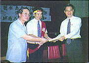 8309-6g.jpg (16818 bytes)